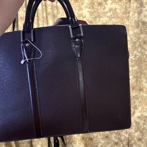 LV Elegant Black Leather Men's Bag